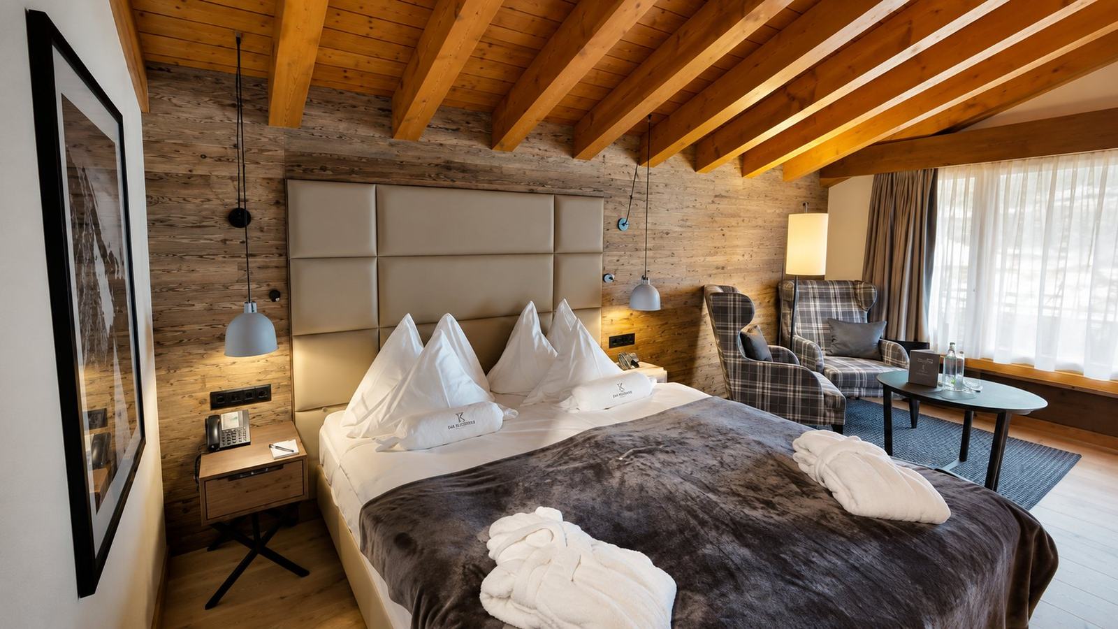 Attika Suite
